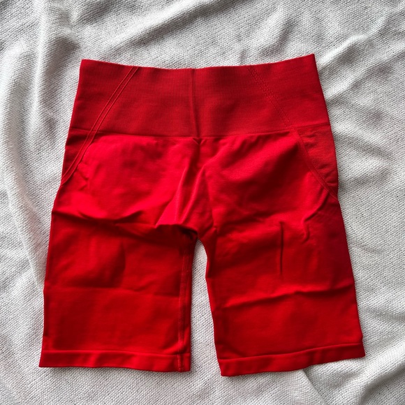 Oner Active
EFFORTLESS SEAMLESS CYCLING SHORTS - Picture 4 of 4